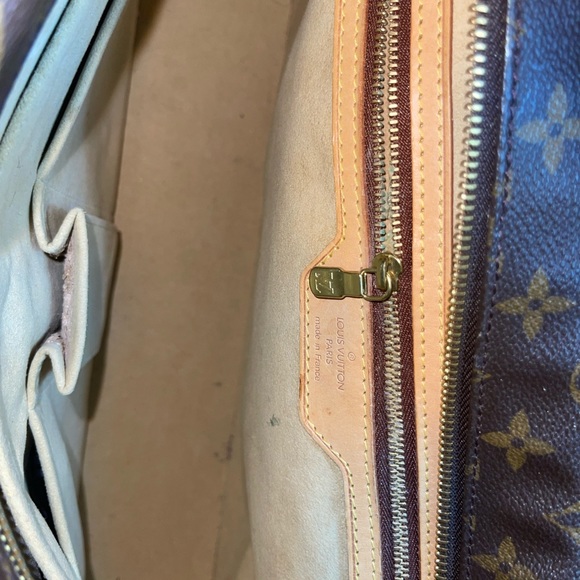 Louis Vuitton Luco Tote - Picture 8 of 11